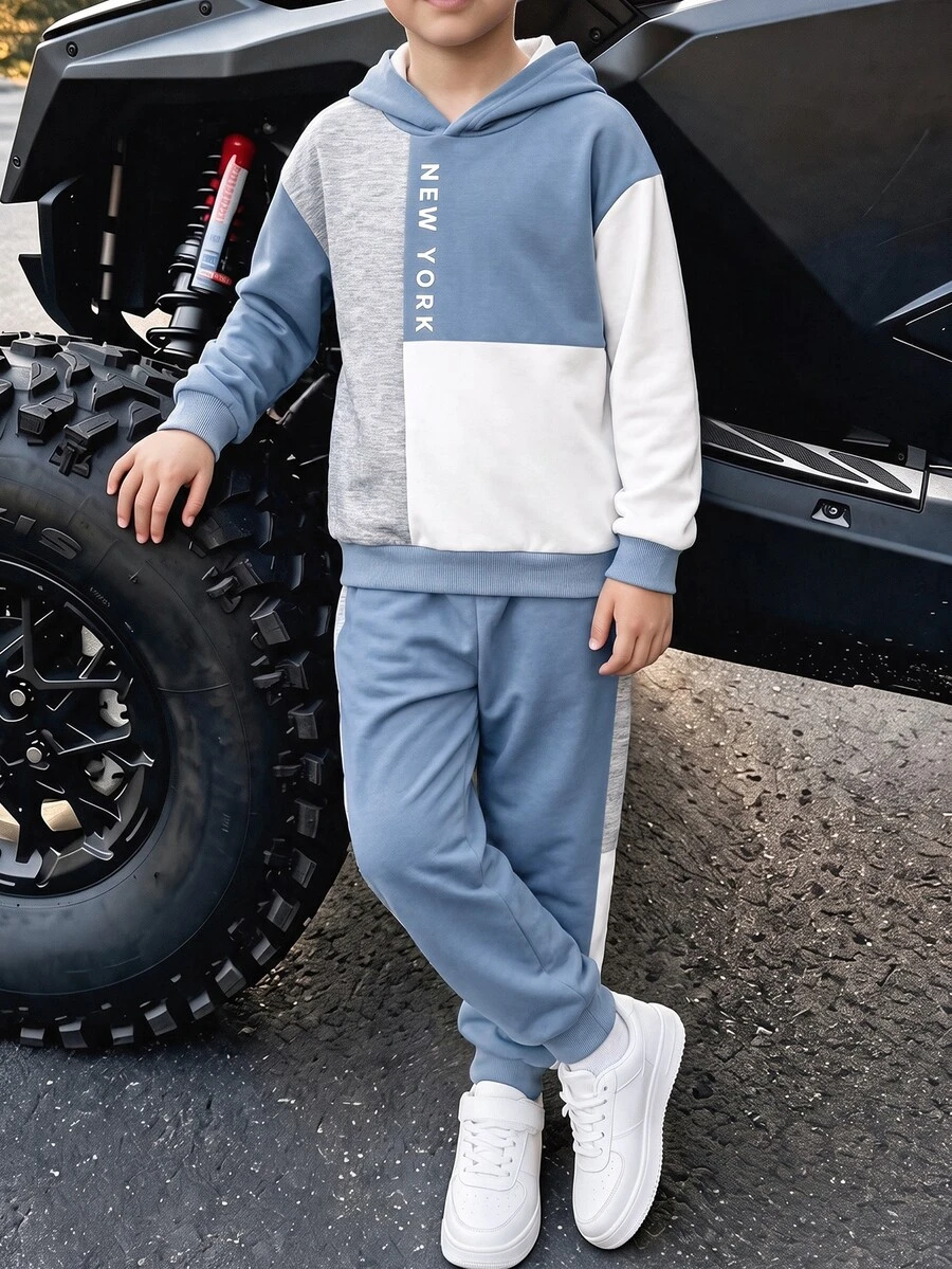 Tween Boy Casual Minimalist Long Sleeve Hooded Comfortable Sweatshirt 2 Pieces Set, Suitable For Autumn/Winter, Classic Handsome Cool Color Block Patchwork, Classic City Name New York Text Graphic Print - Multicolor - View 1