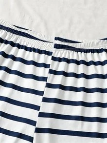 2件組女童兩件式居家服套裝，鏤空印花長袖上衣搭配全數位印花長褲，牛奶絲面料，舒適居家穿著 - 藏蓝色 - 查看 6