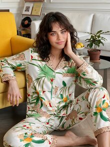 Chillnights Set Piyama Wanita Motif Leopard & Botanis untuk Liburan, Lengan Panjang, dan Celana Panjang dengan Kerah. - MultiWarna - View 6