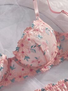 Crystal Vow 2pcs Romantic Embroidered Underwire Bra Set - Multicolor - View 6