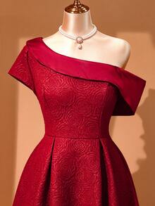 Rometta Plus Size Asymmetrical Shoulder 3D Floral Applique Full Skirt Evening Dress - Burgundy - View 4