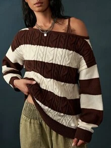Bohemela Sweater Lengan Panjang Wanita Gaya Korea dengan Bahu Asimetris dan Motif Garis-Garis Blok Warna - Hitam dan Putih - View 2