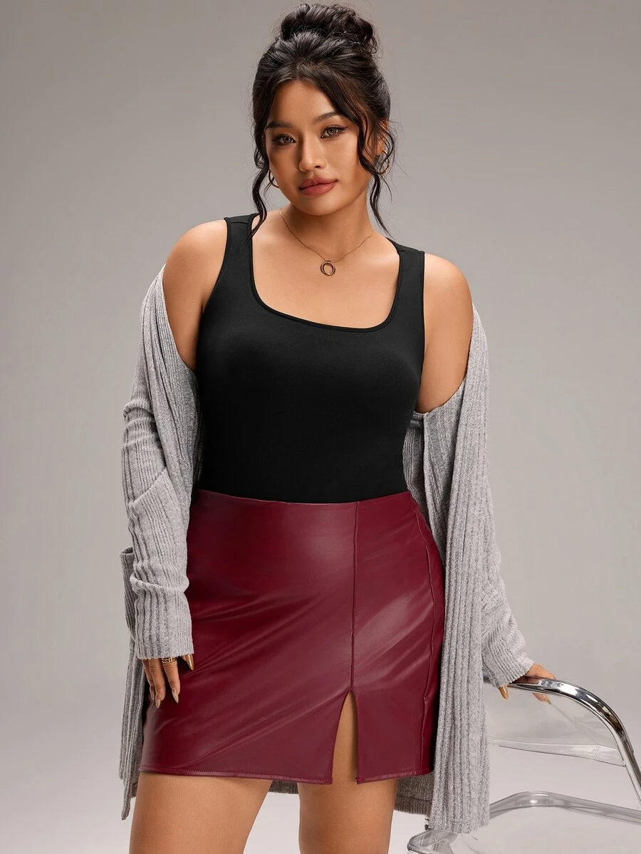 EMERY ROSE Plus Size Women Solid Color Casual Daily Wear Top - Black - View 1