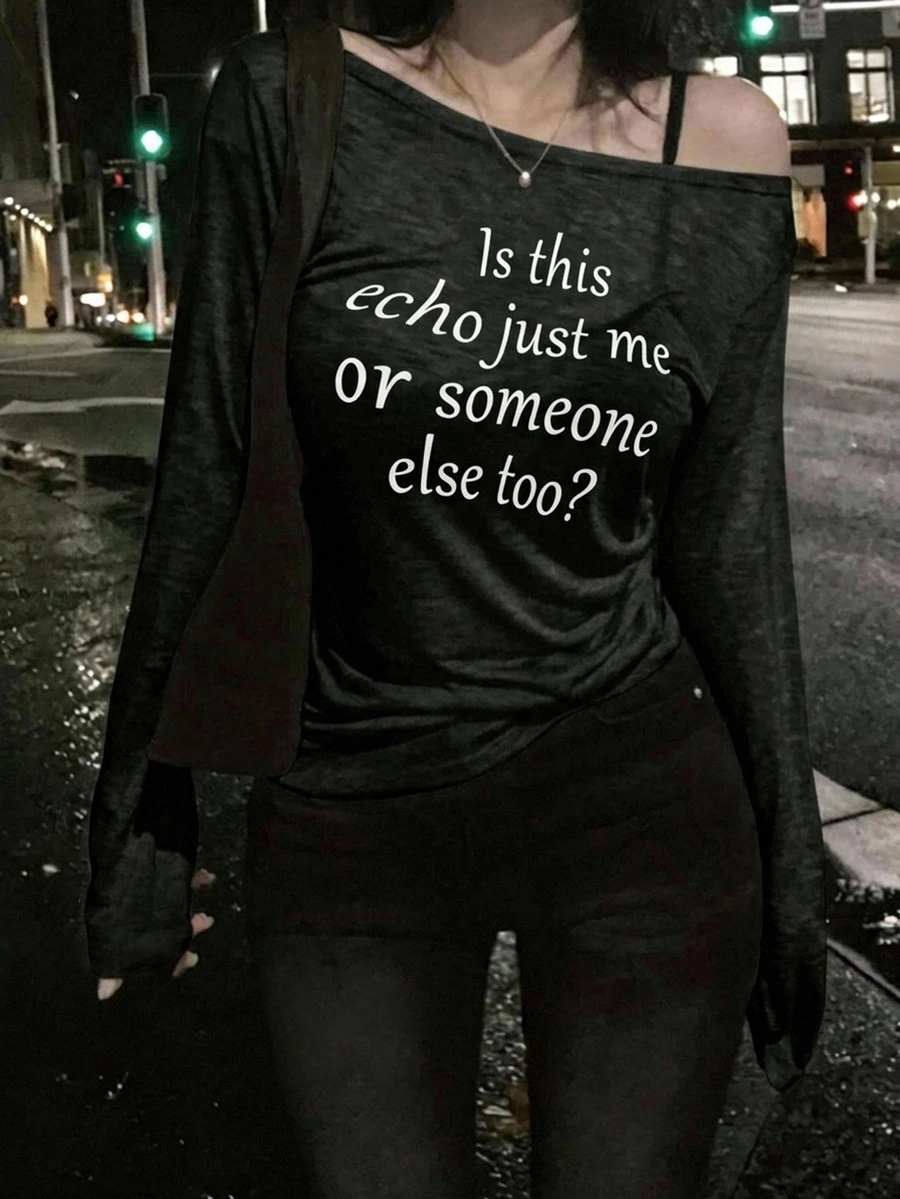 DAZY 女款不對稱單肩字母印花長袖休閒上衣 - 黑色 - 查看 1
