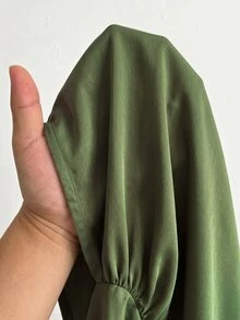 SHEIN BAE 純色掛脖露背上衣搭配寬腿褲時尚性感套裝 - 綠色 - 查看 8