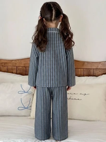 Dazy Kids 女童秋季小格紋刺繡長袖居家休閒套裝（褲裝套裝） - 藍白色 - 查看 2