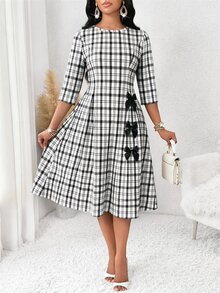 SHEIN Lady 女款圓領七分袖格紋蝴蝶結裝飾中長洋裝 - 白色 - 查看 3