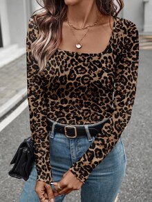 SHEIN LUNE Casual Minimalist Retro Leopard Print Plus Size Square Neck T-Shirt - Multicolor - View 4