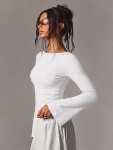 Athîral 女款休閒棉質米白色船領喇叭袖長袖修身上衣，適合秋季、日常、通勤、外出，優雅基本款上衣 - 白色 - 查看 5
