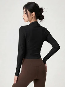 DAZY 秋冬夏季黑色韓式掛脖 2合1 修身短版女款運動T恤，適合健身、休閒、通勤與居家穿著 - 黑色 - 查看 5