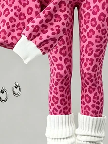 女童粉色豹紋圓領運動衫與內搭褲2件套，秋冬新款大童休閒套裝，甜酷全印花設計，適合日常上學與週末出遊，輕鬆街頭風造型 - 彩色 - 查看 3