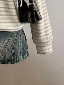 SHEIN EZwear 大尺碼女款休閒半拉鍊條紋圖案寬鬆衛衣，Y2K風格，復古街頭風，適合日常通勤、約會、聚會，秋冬穿著 - 白色 - 查看 4