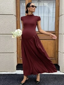 MaterniWear 孕婦純色舒適簡約洋裝，適合約會、度假、派對、日常穿著、聚會、戶外活動 - 酒紅色 - 查看 1