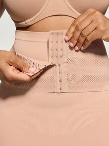 SHAPORA Rok Pembentuk Tubuh Wanita Ukuran Plus Tanpa Jahitan Pinggang Tinggi Penutup Kait Depan Pengontrol Perut Mengencangkan Pinggang Mengangkat Pinggul - Aprikot - View 4