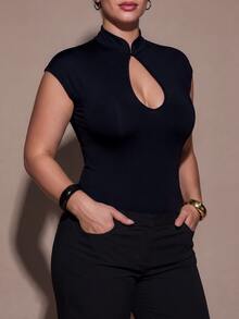 SHEIN BAE CURVE Plus Size Women's Black Hollow Cap Sleeve Fitted Top - Black - View 3