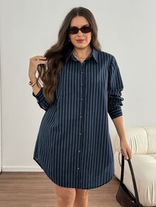Easowa Curve 大尺碼女款條紋長袖單排扣休閒襯衫洋裝 - 藏蓝色 - 查看 3