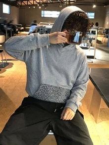 DAZY 秋冬灰色保暖內裡拼接灰色豹紋印花口袋寬鬆街頭風男士衛衣 - 灰色 - 查看 6