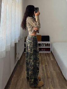StreetHx Women's Camouflage Pattern Side Stripe Wide Leg Loose Jeans - Army Green - View 5