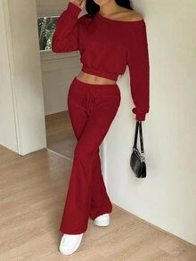 SHEIN EZwear طقم نسائي من قطعتين بلون برغندي: سويت شيرت بكتف غير متماثل وبنطال رياضي واسع الساق - عنابي اللون - مشاهدة 5