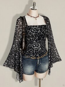 SHEIN ICON Plus Size Women Leopard Print Fitted Versatile Everyday Top - Grey - View 3