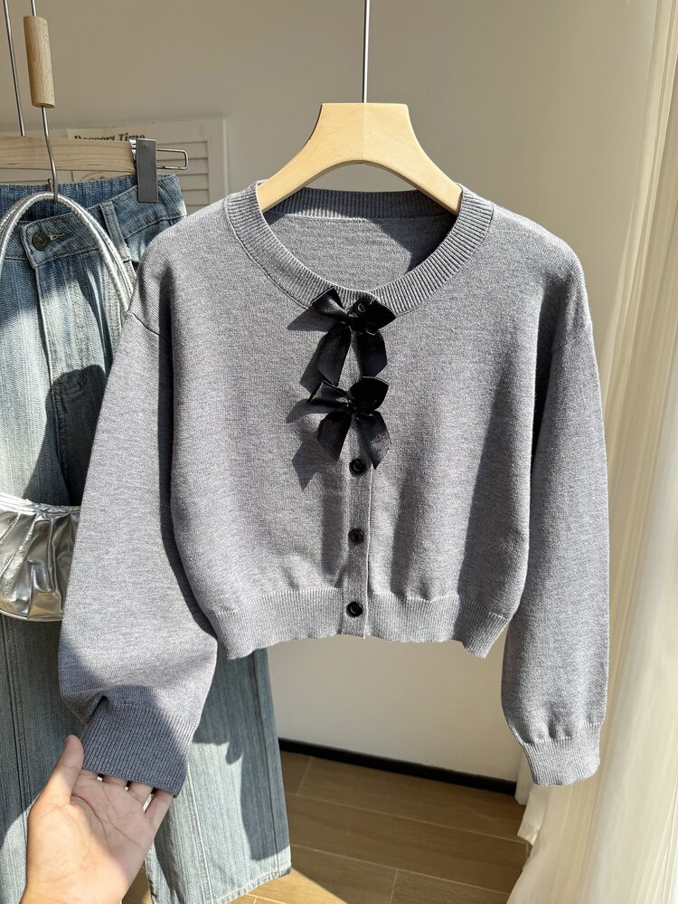 SHEIN Girls' Sweet Fashion Autumn/Winter Bow-Knit Vintage Cardigan, Long Sleeve Round Neck Sweater Jacket, Soft Comfortable Fabric, Casual Versatile Outerwear For Autumn - Grey - View 3