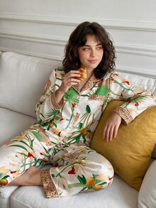 Chillnights Set Piyama Wanita Motif Leopard & Botanis untuk Liburan, Lengan Panjang, dan Celana Panjang dengan Kerah. - MultiWarna - View 3