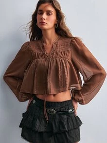 Willow Rêve بلوزة نسائية من الشيفون البني مع دانتيل متباين وأكمام فانوس - بني - مشاهدة 4
