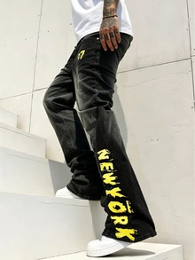 Manfinity EMRG Men's Hip Hop Street Style American Print Frayed Hem Black Washed Denim Stacked Flare Jeans - Black - View 4