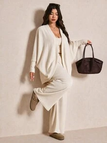 Elaquor 大尺碼女款 3 件套：休閒純色蝙蝠袖外套、細肩帶背心與寬腿長褲，適合春季與秋季日常通勤 - 杏色 - 查看 4