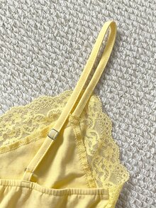 IslaSuriya 女款蕾絲拼接修身細肩帶背心 - 彩色 - 查看 4