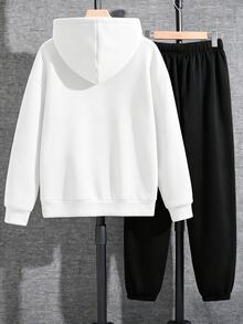 SHEIN 2件組青少年男孩黑色保暖內裡連帽衛衣圖案印花慢跑褲套裝，返校秋季款 - 黑與白 - 查看 5