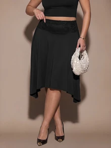 SHEIN BAE CURVE 大尺碼女款純色休閒百搭日常裙 - 黑色 - 查看 1