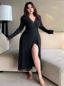 Dazy Plus 大尺碼女款優雅中長款對比蕾絲性感居家睡袍 - 黑色 - 查看 6