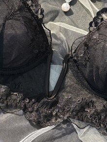 SHEIN 女款深V性感內衣與三角內褲黑色時尚魅力內衣套裝 2件組 - 黑色 - 查看 7