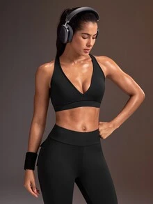 Powerista Bra Olahraga Wanita Warna Hitam dengan Leher V dan Pengait di Belakang, untuk Dampak Sedang-Rendah - Hitam - View 4
