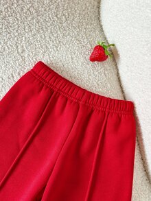 SHEIN Playful Pals 2件組幼兒女嬰毛衣褲套裝，可愛甜美紅色草莓刺繡條紋長袖半拉鍊加厚冬季連身褲，適合秋季與節日穿著，色彩鮮豔 - 紅白色 - 查看 5