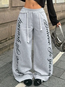Coolane 女款秋冬保暖街頭休閒外出淺灰色字母印花抓絨內裡寬鬆大版抽繩束口運動長褲 - 灰色 - 查看 3