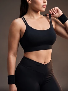 Powerista حمالة صدر رياضية نسائية مقاس كبير باللون الأسود بدون درزات مع أحزمة متقاطعة - الأسود - مشاهدة 5