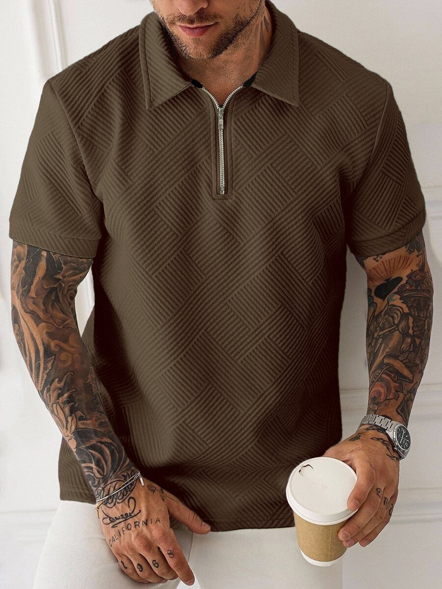 Manfinity Homme 大尺碼男士深綠色華夫格紋 Polo 衫,短袖拉鍊領口 Polo 衫,休閒夏季度假風,老錢風復古 - 咖啡棕 - 查看 1