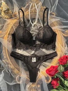 SHEIN 女款深V性感內衣與三角內褲黑色時尚魅力內衣套裝 2件組 - 黑色 - 查看 1