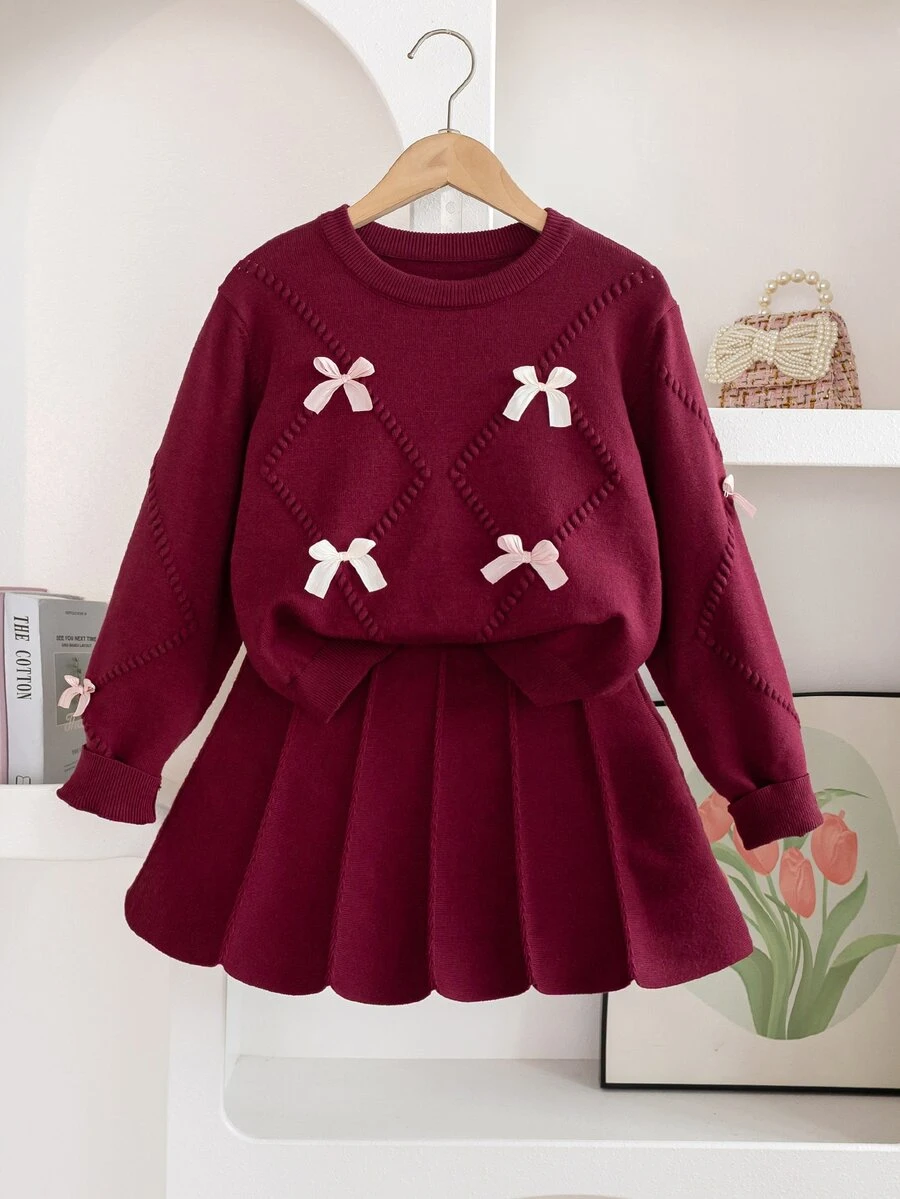 SHEIN Genkimix Kids 少女冬季針織兩件套,可愛3D蝴蝶結毛衣搭配百褶裙,優雅可愛 - 酒紅色 - 查看 1