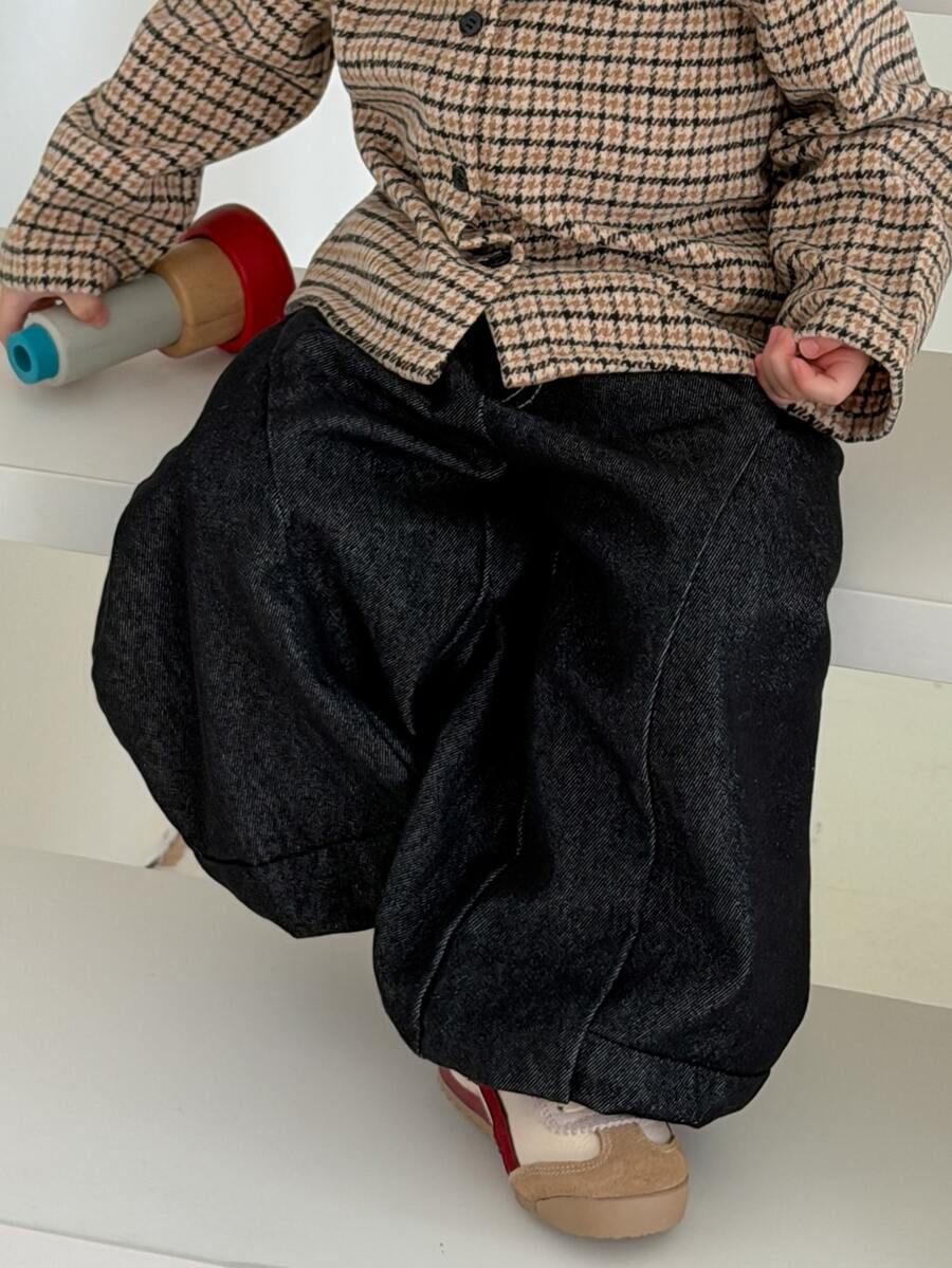 DAZY Infant/Toddler (Boy) Loose Korean Style Casual Washed Denim Long Pants - Blue - View 1