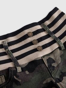 ROMWE Celana Pendek Denim Wanita Motif Kamuflase Patchwork Bergaris Gaya Y2K Millennium Hot Girl dengan Pinggang Sangat Rendah - Hijau Tentara - View 3