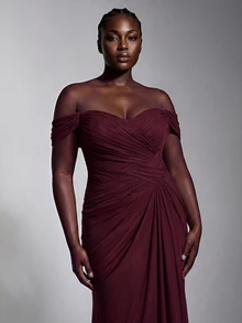 Elitara Plus Size Elegant Romantic Lace Fabric Sweetheart Neckline Short Sleeve Fitted Computer Beaded Craft Pleated Oversized Skirt Suitable For All Formal Occasions Heavy Work Evening Gown - Burgundy - View 3