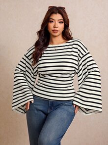 Elaquor Plus Size Minimalist Striped Colorblock Waist-Cinching T-Shirt For Daily Wear - Black and White - View 4