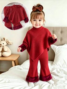 SHEIN Playful Pals 嬰兒女童秋冬休閒百搭 T 恤套裝，設計感不對稱套頭高領針織面料紅色素色長袖上衣，搭配紅色休閒喇叭長褲，2 件套，適合秋冬，可愛甜美風格，簡單保暖，適合外出、旅行與度假，0-3 歲 - 紅色 - 查看 4