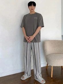 DAZY 夏季字母印花T恤與格紋長褲男士居家休閒套裝 - 灰色 - 查看 3
