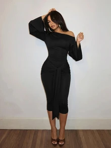 Slaydiva Women's Solid Color Asymmetrical Shoulder Casual Daily Wear Jumpsuit - Black - View 4