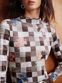 Anewsta White And Black Floral Print Vintage Plaid Slim Fit Long Sleeve Women's T-Shirt Brunch Fall Elegant - Brown - View 2