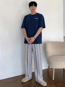 DAZY 夏季字母印花T恤與格紋長褲男士居家休閒套裝 - 藏蓝色 - 查看 3